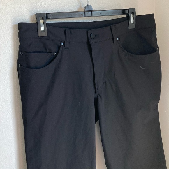 Lululemon ABC Pant *Skinny Size 32 34" Inseam Black - Picture 2 of 5